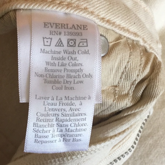 Everlane The 90’s Curvy Cheeky® Jean in Bone Straight Leg, High-rise Curvy fit - Picture 9 of 11